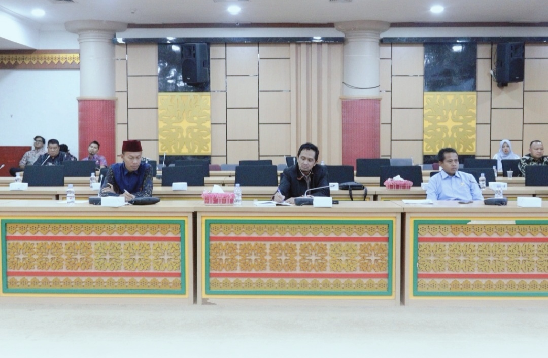 Optimalisasi PAD, Pansus DPRD Riau Rapat Bersama Pemkab dan Pemko