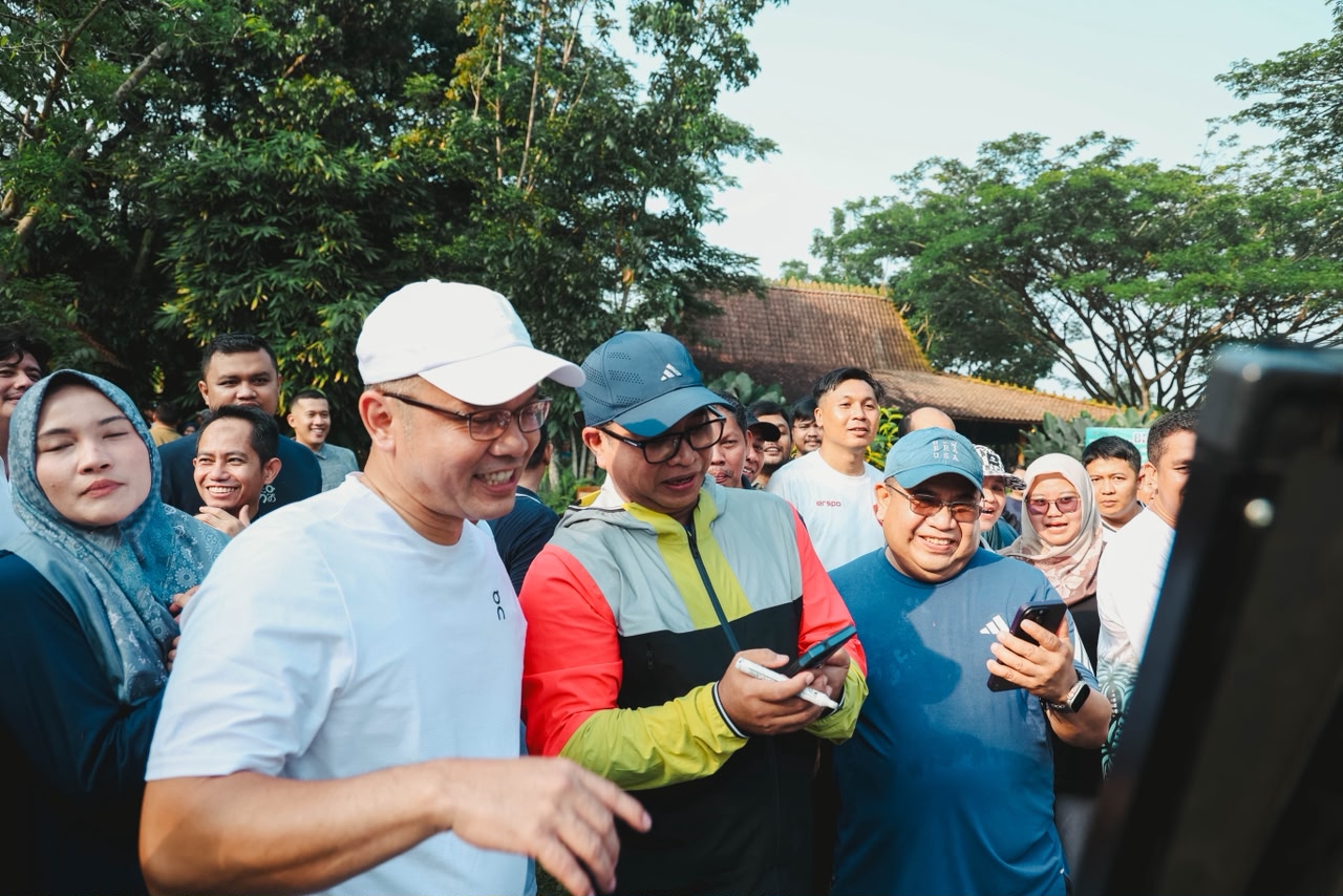 Implementasikan Budaya EntrePlanters, PTPN IV Regional III Gelar BRONDOLAN Perdana di Riau