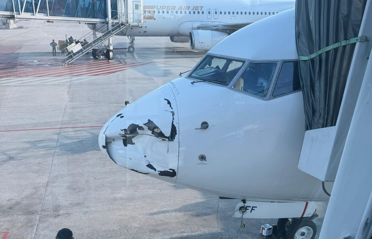 Penyebab Radome Pesawat Garuda Rusak Belum Diketahui, Bandara SSK II: Investigasi Masih Berlangsung 
