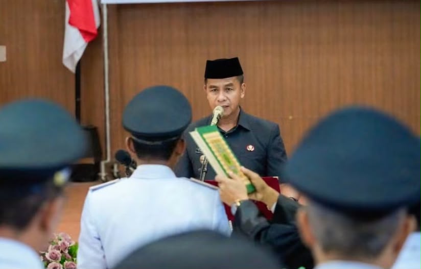 Lantik 22 Pj Kepala Desa, Bupati Kampar Tekankan Integritas dan Pelayanan Publik