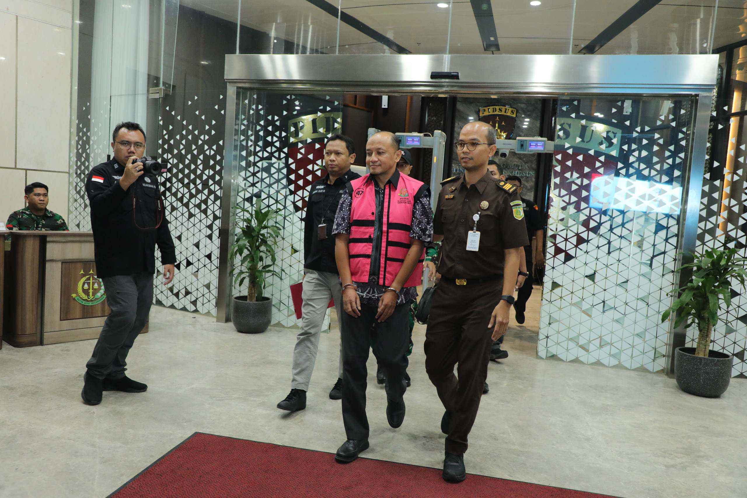 Manipulasi Dokumen Ekspor REE, Kejagung Tetapkan 3 Tersangka Kasus Korupsi Tata Kelola Pertambangan PT PMM
