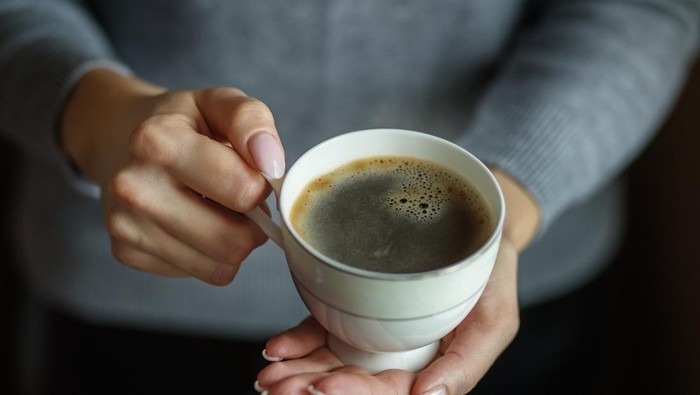Benarkah Minum Americano di Pagi Hari Ampuh Turunkan BB? Dokter Gizi Beri Penjelasan