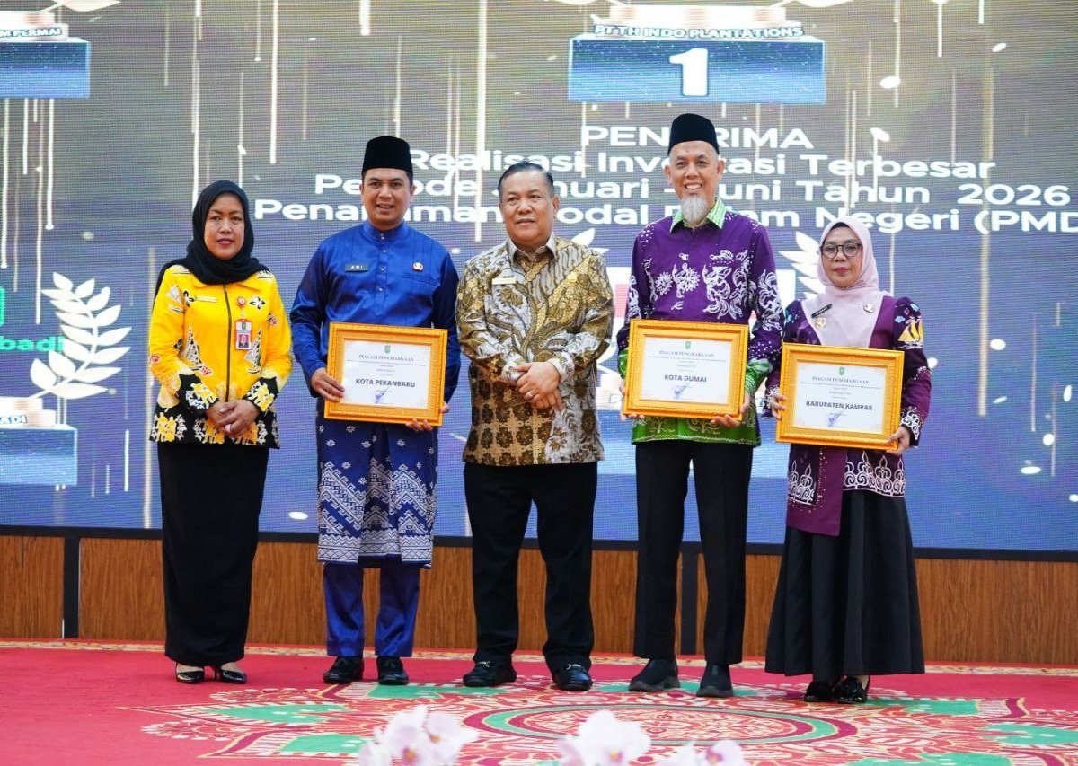 3 Daerah di Riau Raih Penghargaan Realisasi Investasi Terbesar, Pekanbaru Peringkat Pertama