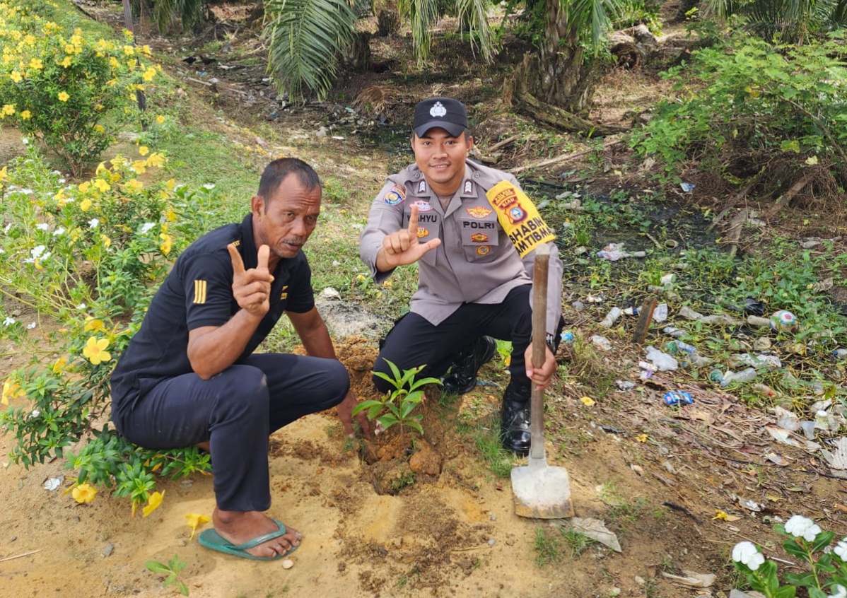 Green Policing Digencarkan di Rohil, Polisi Ajak Warga Jaga Kelestarian Lingkungan