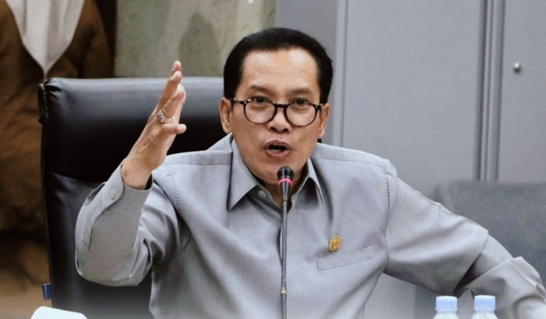 Edi Basri Bantah Ekonomi Lesu, Minta Masyarakat Optimistis