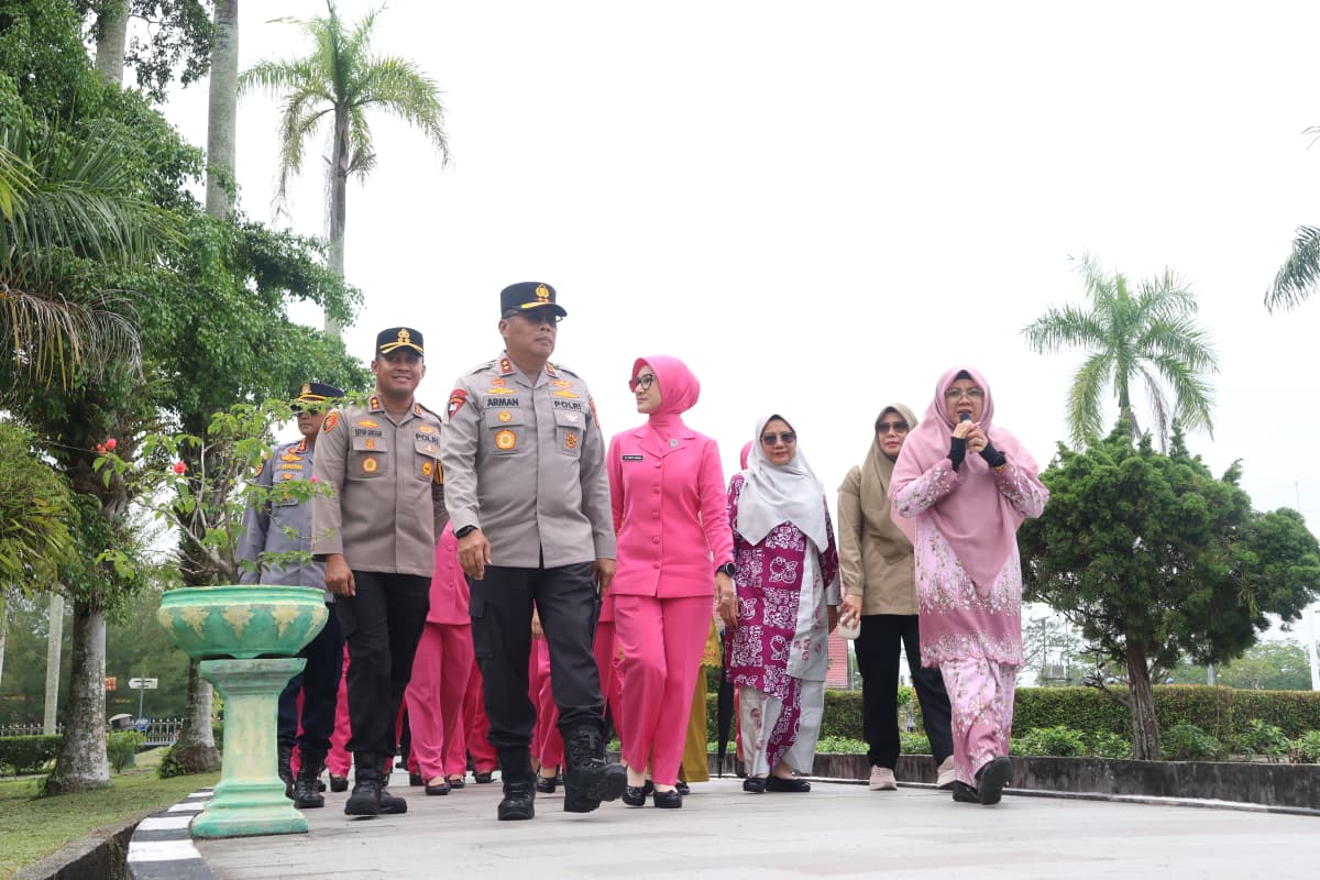 Kapolda Riau Minta Polisi Lebih Dekat dengan Masyarakat Saat Kunjungan ke Siak