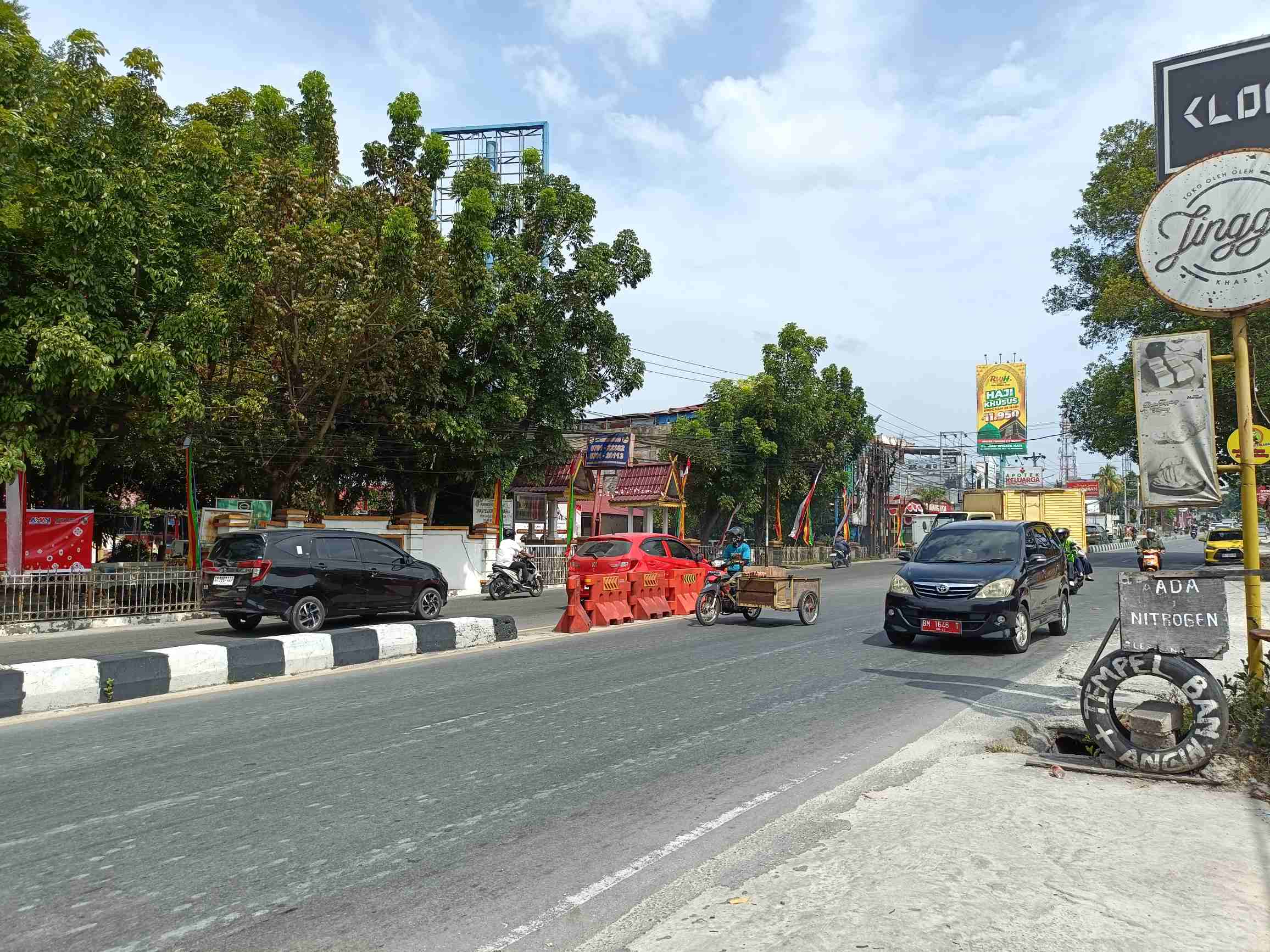 Pecah Kemacetan KH Nasution, Halaman Kantor Camat Bukit Raya Kena Pelebaran Jalan