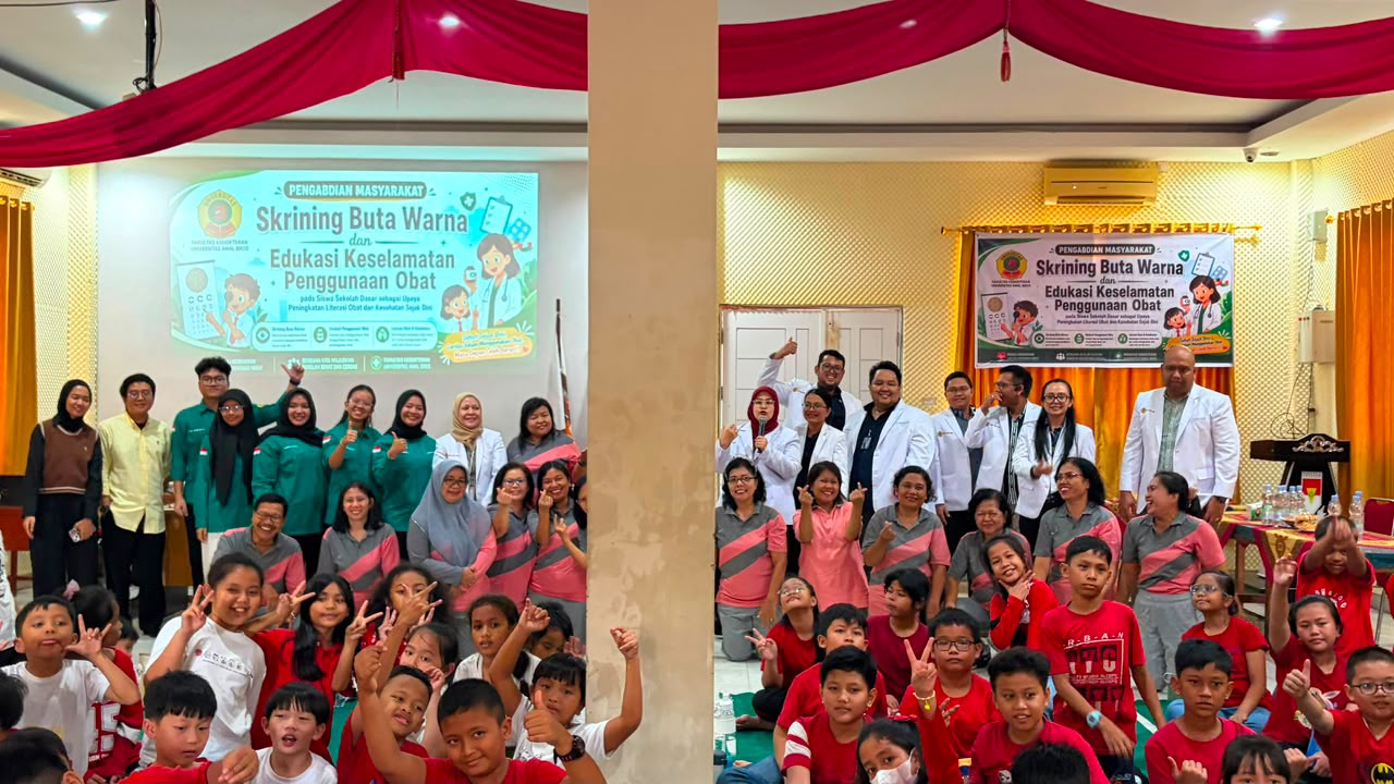 Fakultas Kedokteran Universitas Awal Bros Gelar Skrining Buta Warna dan Edukasi Penggunaan Obat di SD Kusuma