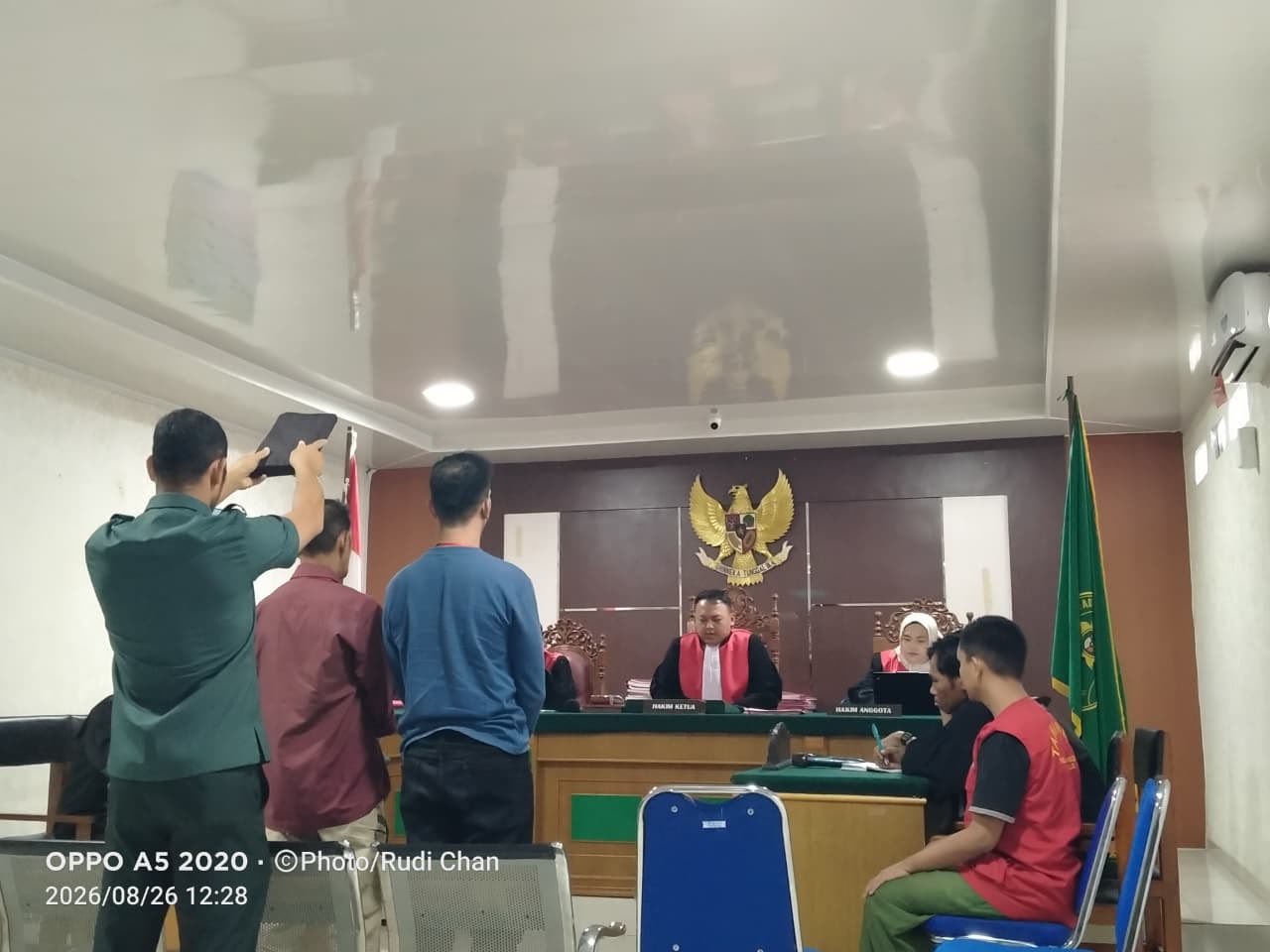 Korban Pengeroyokan Jadi Tersangka, Istri Rudi Saputra Akan Adukan Penanganan Perkara ke Propam Polri