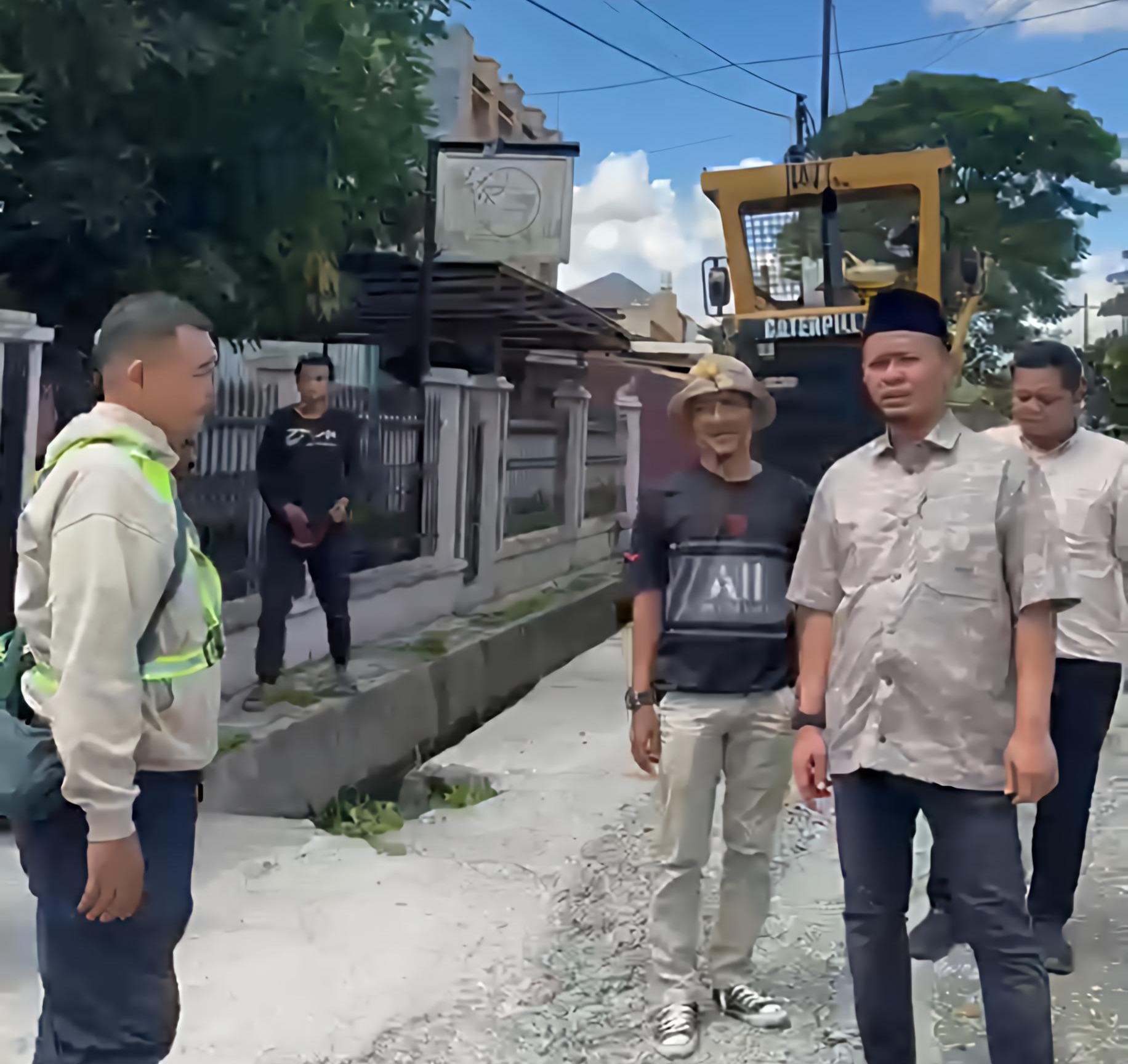 Tinjau Pengaspalan Jalan Rindang, Wako Agung Pastikan Perbaikan Sasar Ruas Jalan Lainnya 