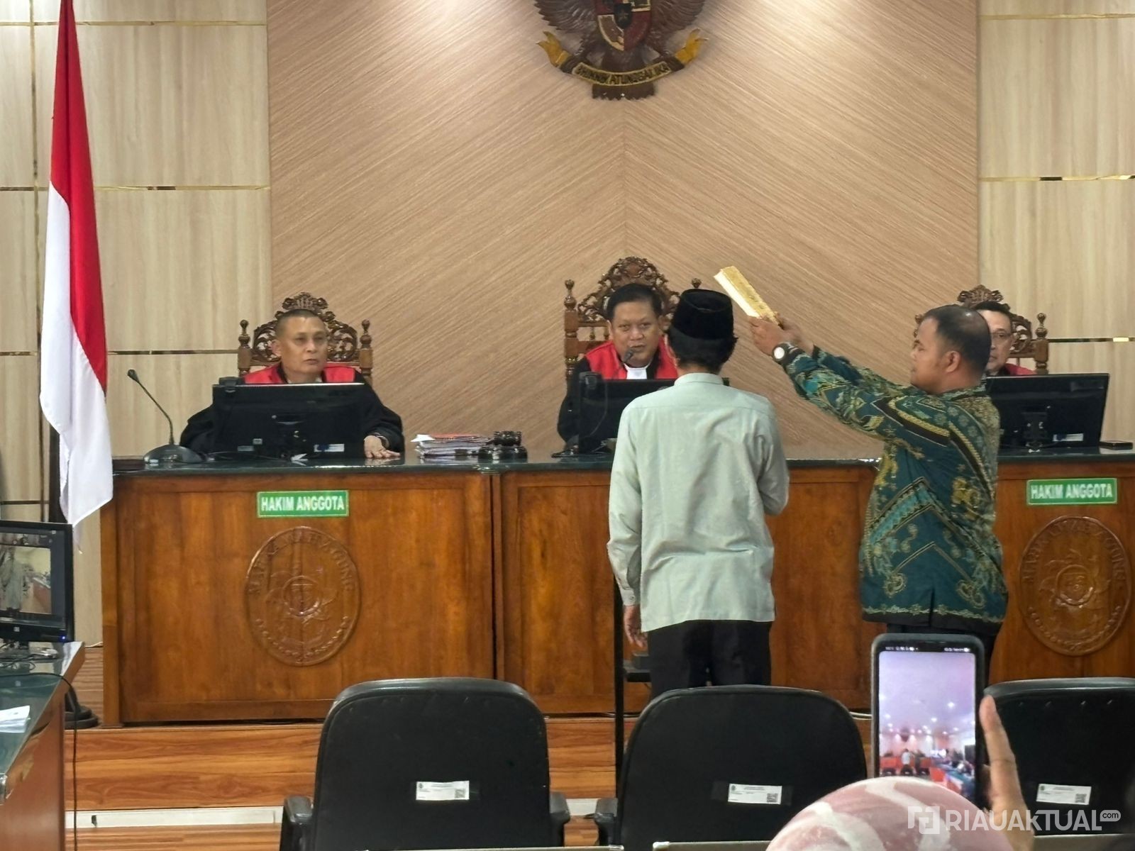 Ustaz Abdul Somad Hadir Jadi Saksi Meringankan Abdul Wahid di Sidang Tipikor Pekanbaru