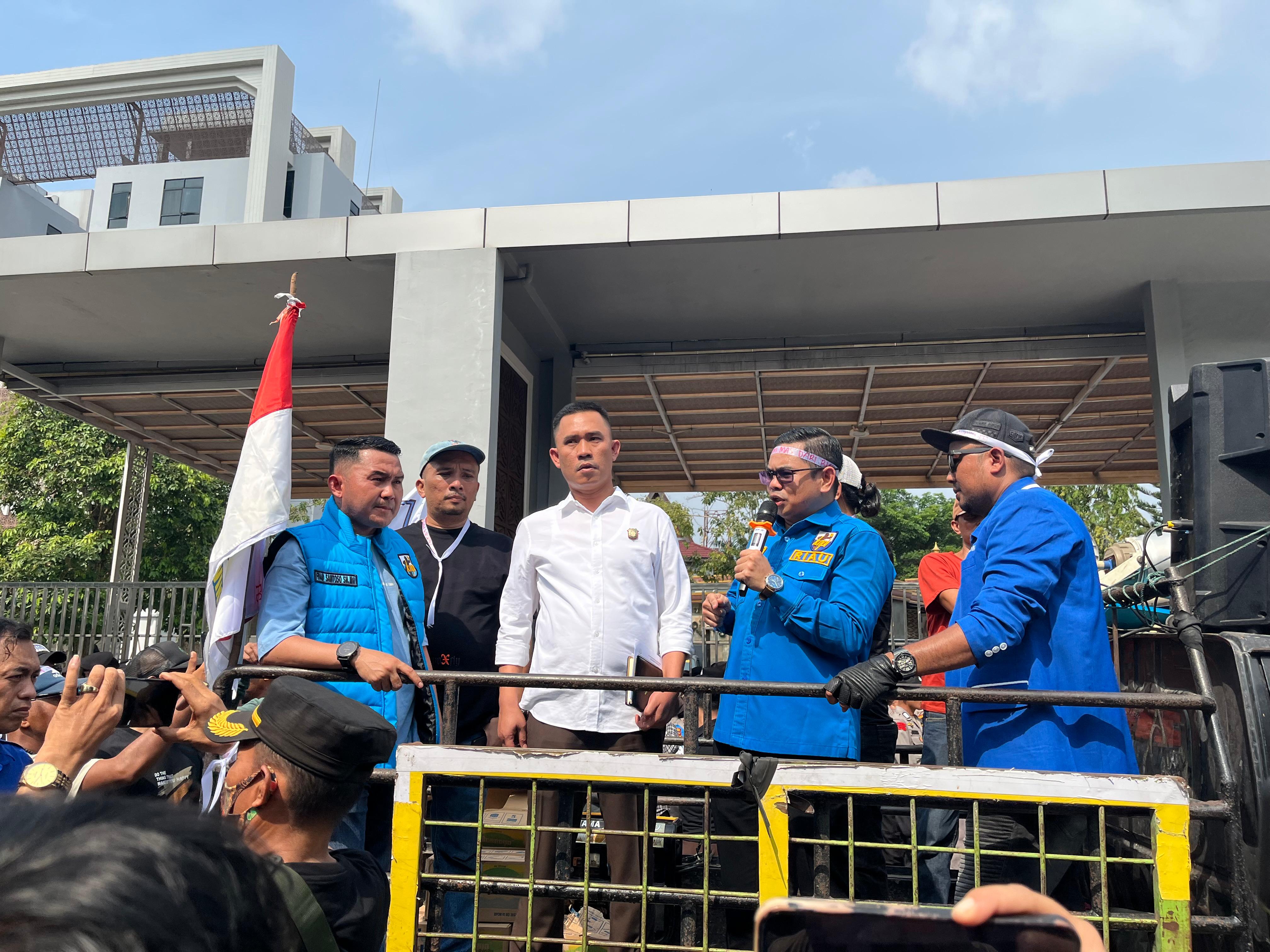 KNPI Demo Kejati Riau, Desak Kasus Dugaan Kejahatan Lingkungan PT Musim Mas Dituntaskan
