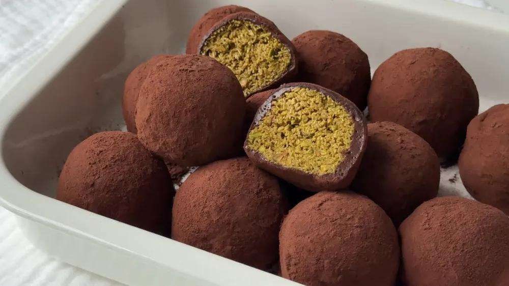 Viral Dubai Chewy Cookie, Kenapa Tekstur Makanan Bisa Bikin Nagih?