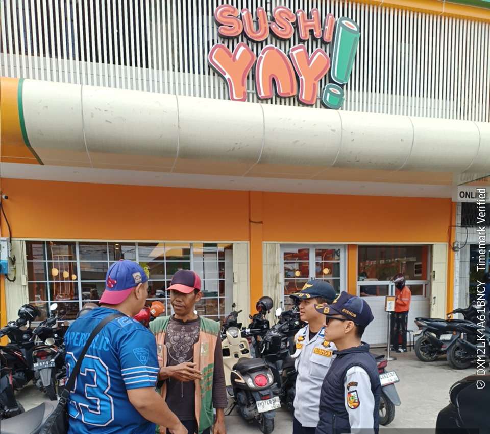 Sanksi Tegas! Dishub Pekanbaru Berhentikan Jukir yang Ancam Pengemudi Ojol di Jalan Riau