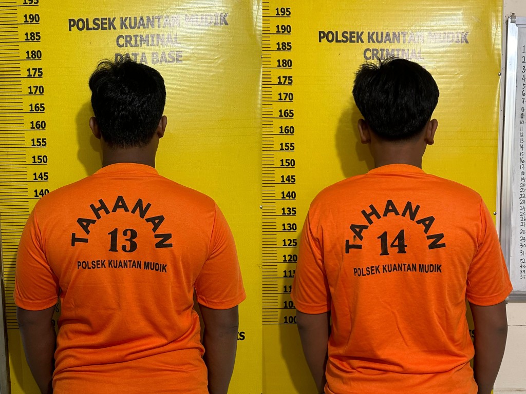 Selewengkan Solar Subsidi, Dua Pemuda Ditangkap Polsek Kuantan Mudik