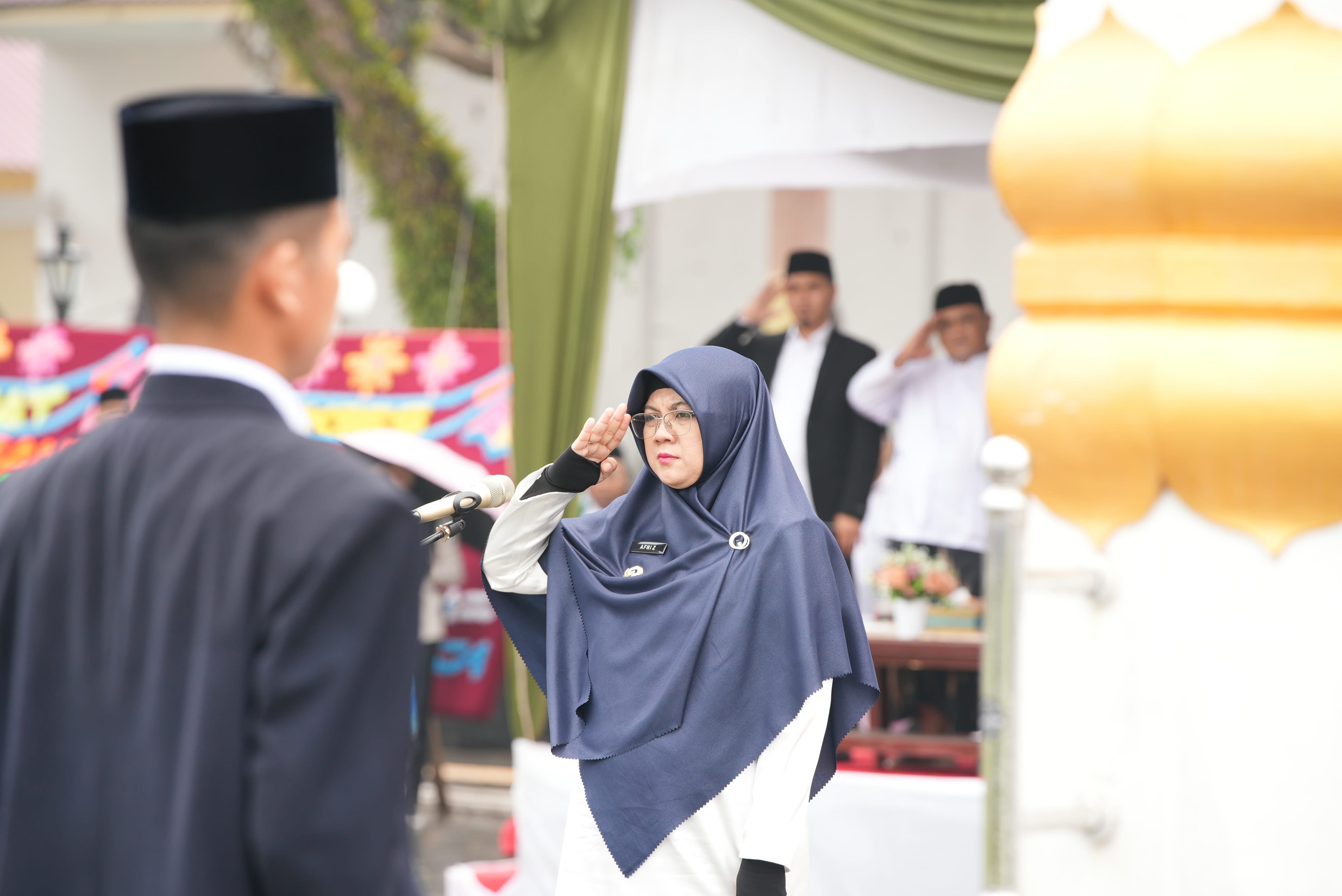 Upacara HSN 2026 di Siak Berlangsung Khidmat Walaupun Hujan, Afni: Santri Penjaga Nadi Bangsa