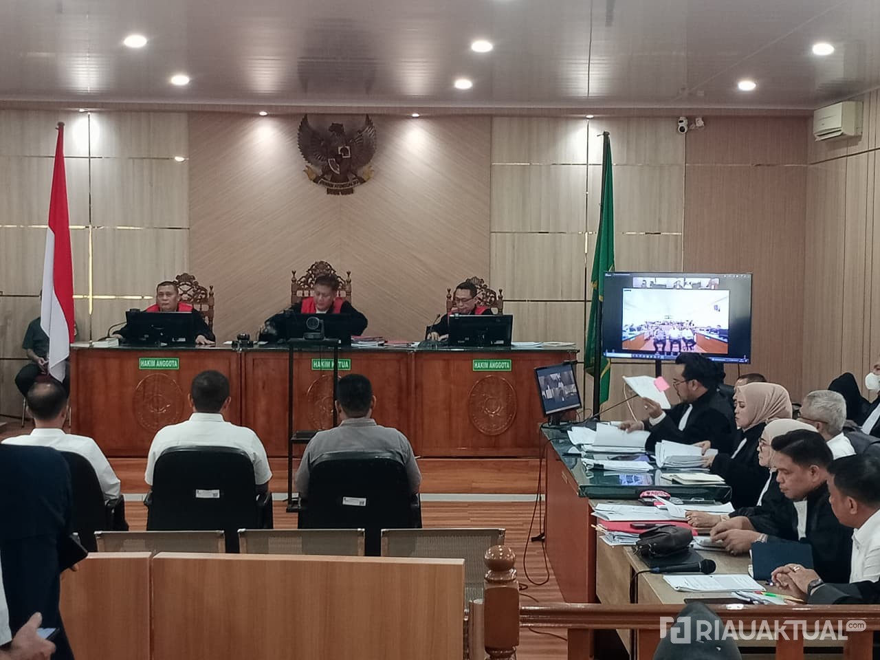 Sekdis PUPR Riau Ferry Yunanda Dihadirkan di Sidang Dugaan Korupsi Abdul Wahid