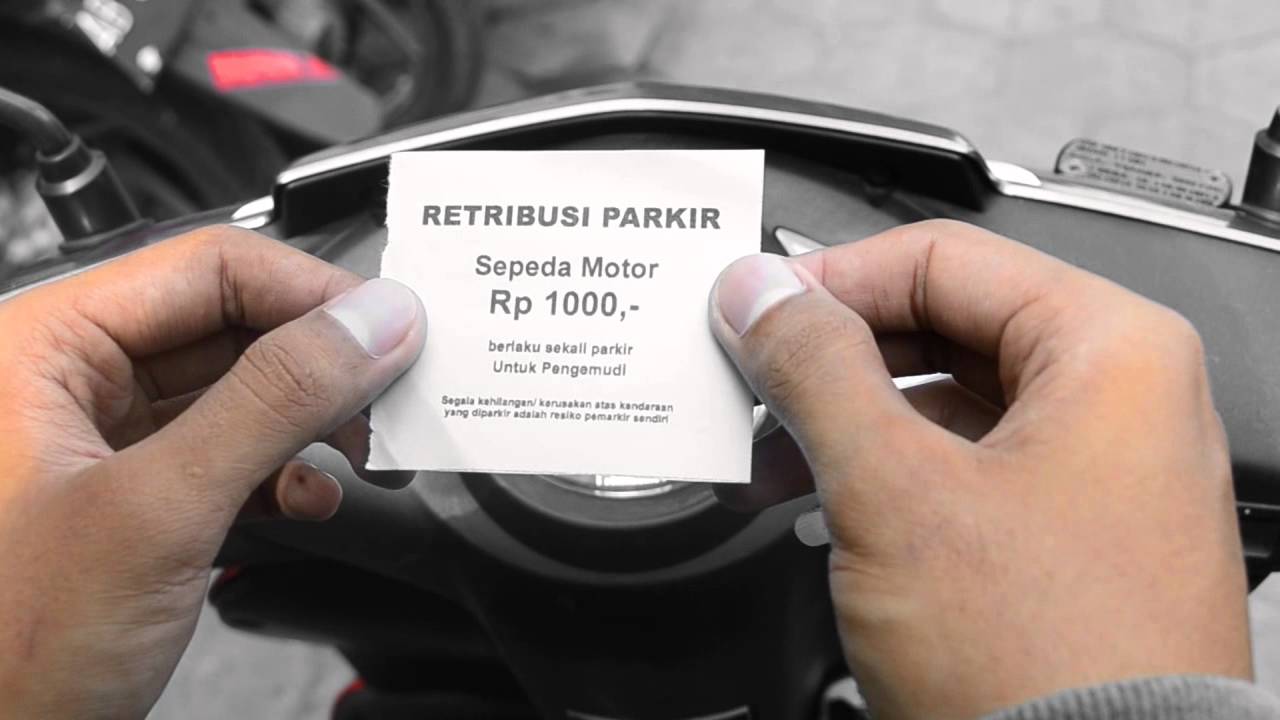 Jukir Patok Tarif Parkir di Kuliner Cut Nyak Dien Pekanbaru Rp5 Ribu