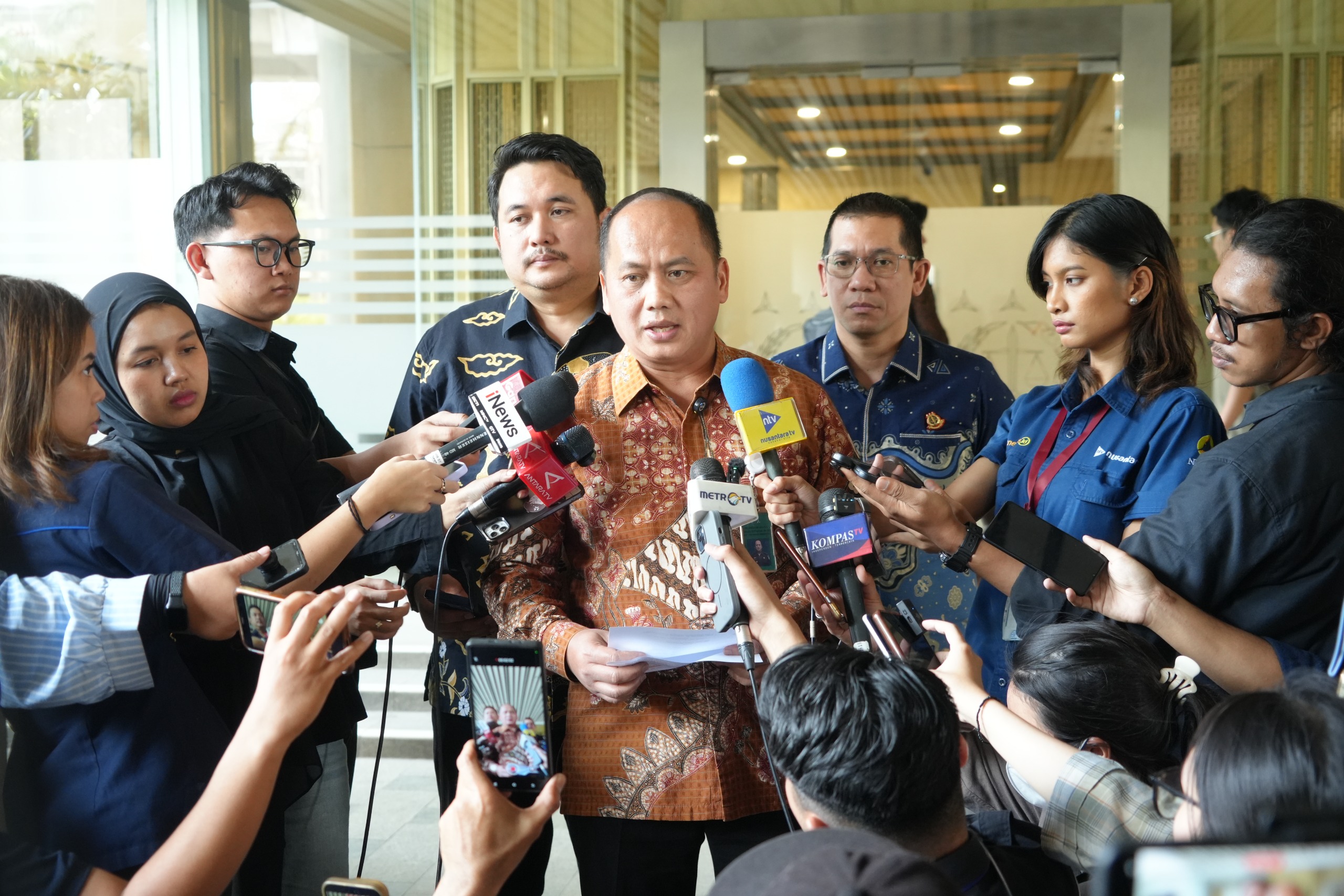 Kejagung Tetapkan 5 Tersangka Korupsi Pengadaan Motor Listrik BGN Rp1,22 Triliun
