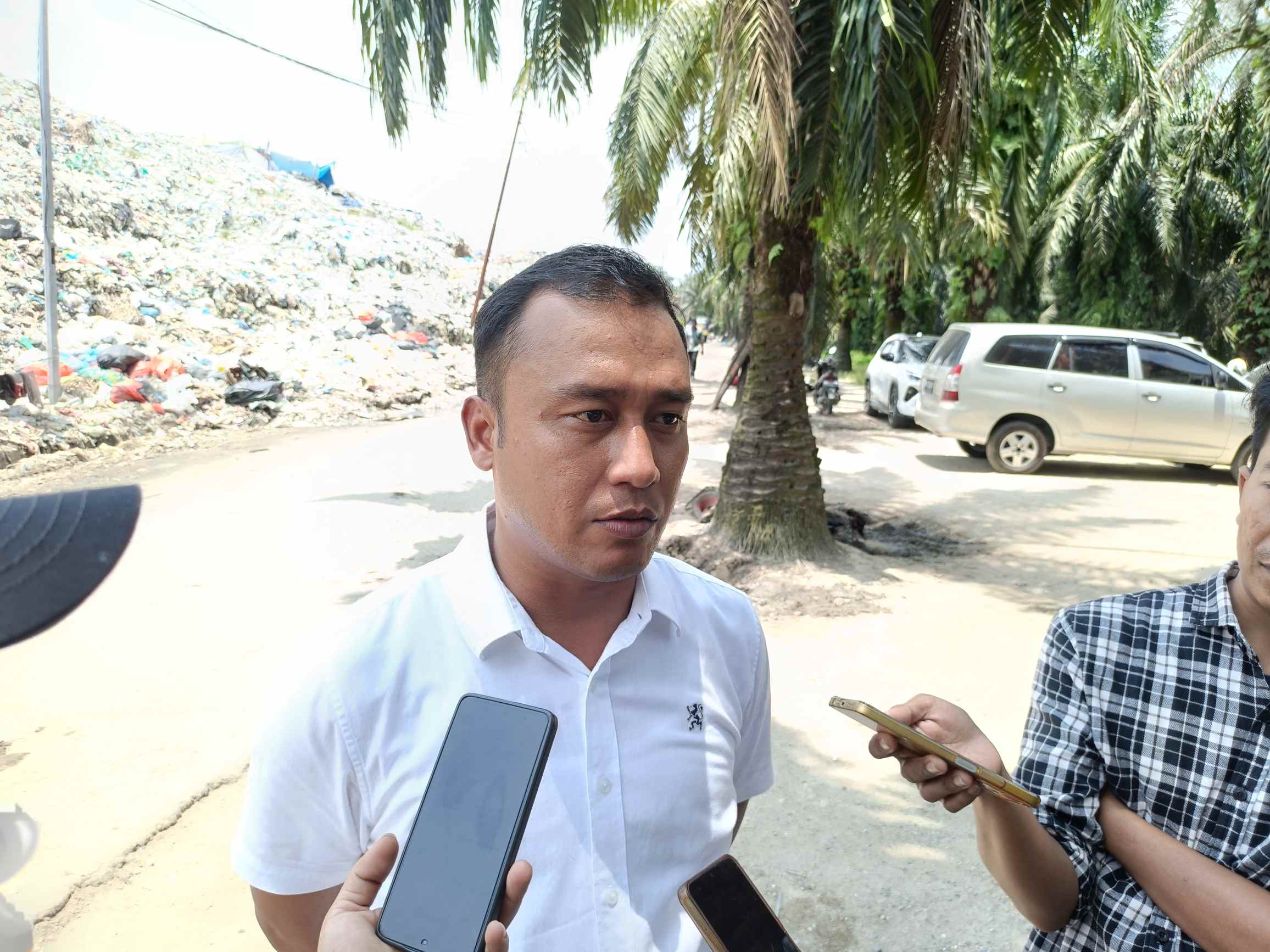 Jangan Asal Bakar Sampah di Pekanbaru, Awas Didatangi Petugas DLHK