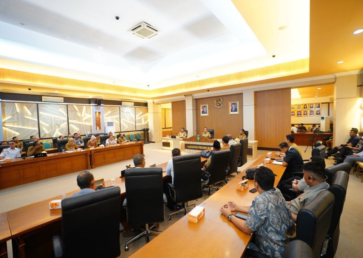Gandeng Sejumlah Perusahaan, Pemprov Riau Gesa Perbaikan Jalan Mahato - Simpang Manggala
