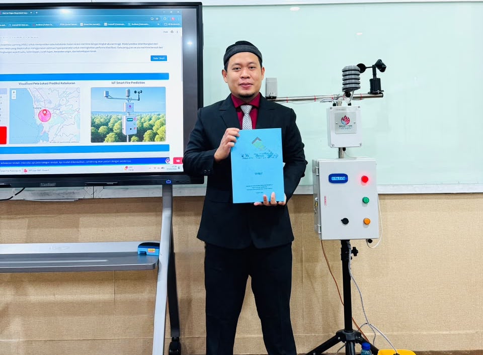 Dosen UHTP Raih Gelar Doktor, Kembangkan Teknologi AI dan IoT untuk Deteksi Dini Karhutla