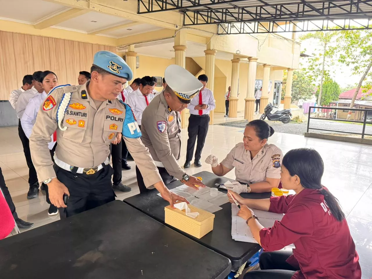 Personel Polres Rohil Jalani Tes Urine, Hasilnya Negatif