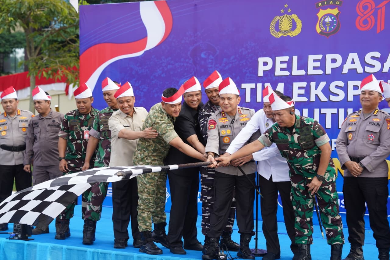 Kapolda Riau Lepas Ekspedisi Merah Putih Presisi, Sasar 17 Desa 3T hingga 17 Agustus