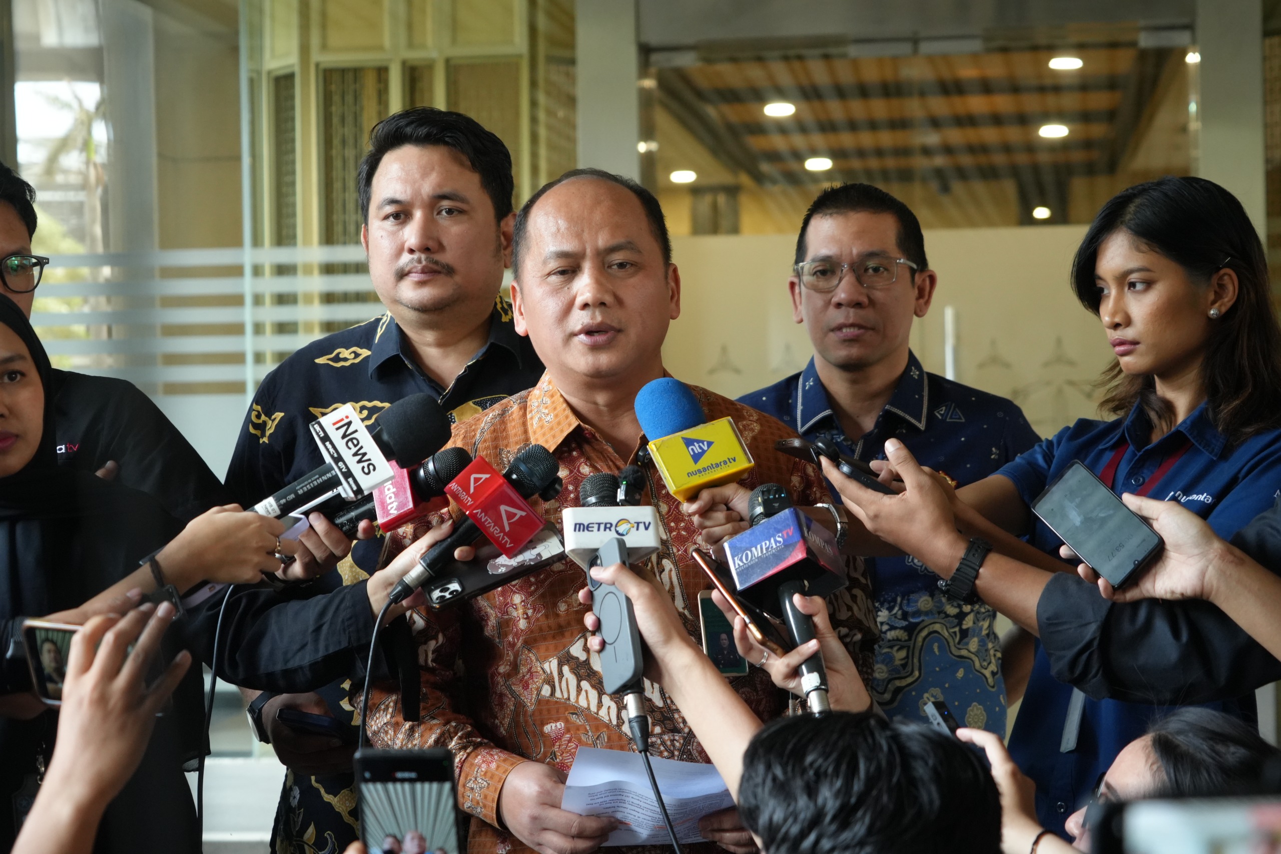 Kejagung Periksa Saksi dari PT ECS IJ dalam Penyidikan Kasus Korupsi MBG