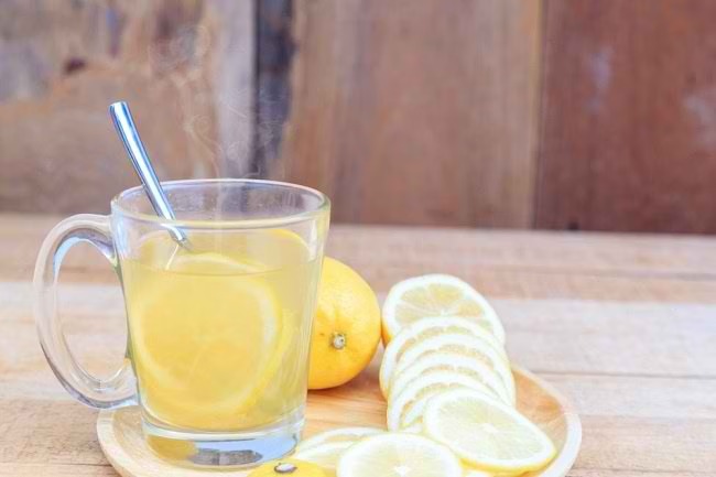 Khasiat Minum Air Lemon di Pagi Hari, Efeknya Nggak Main-main