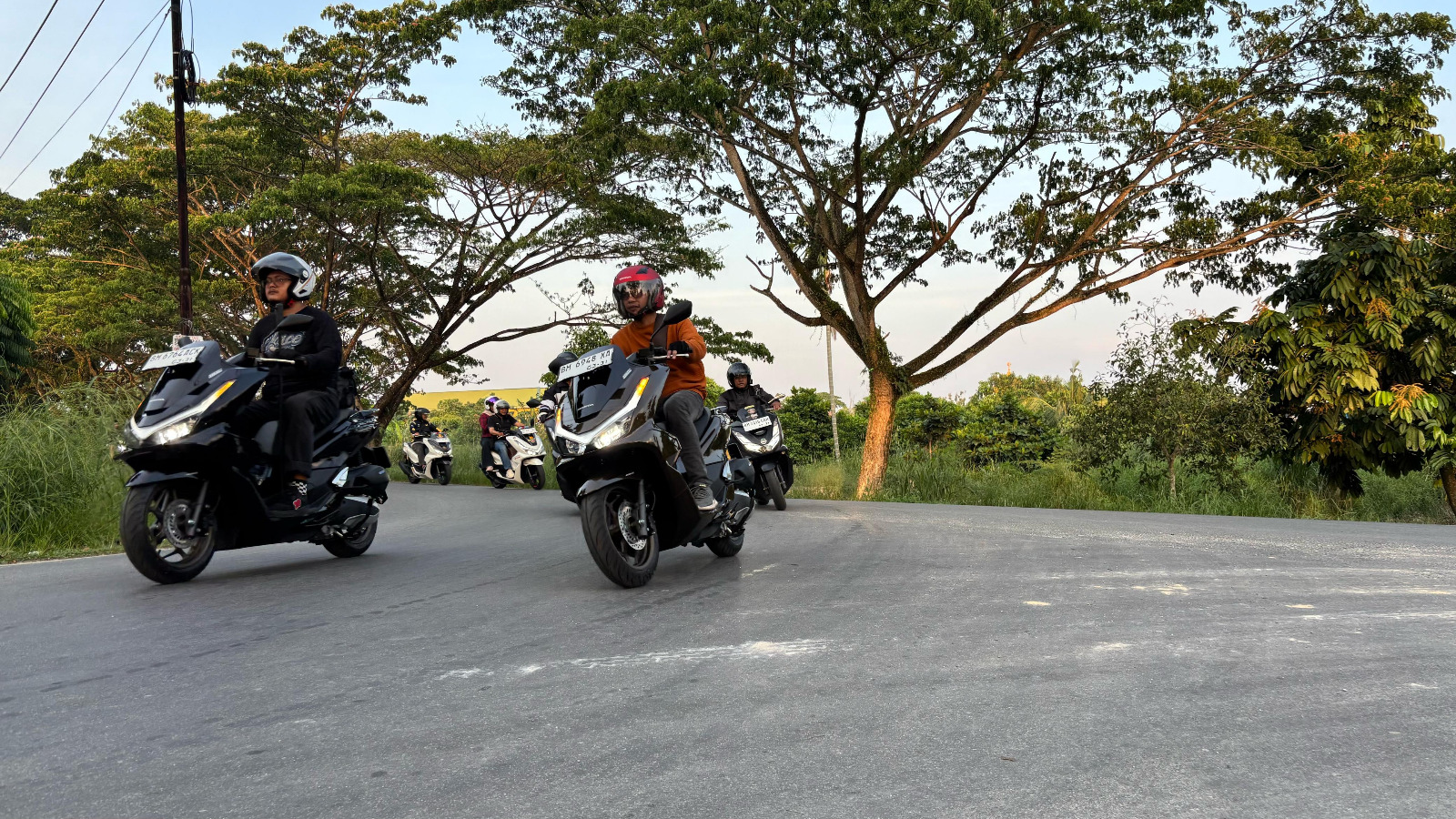 Touring Ngasab PCX, Komunitas Rasakan Teknologi Roadsync
