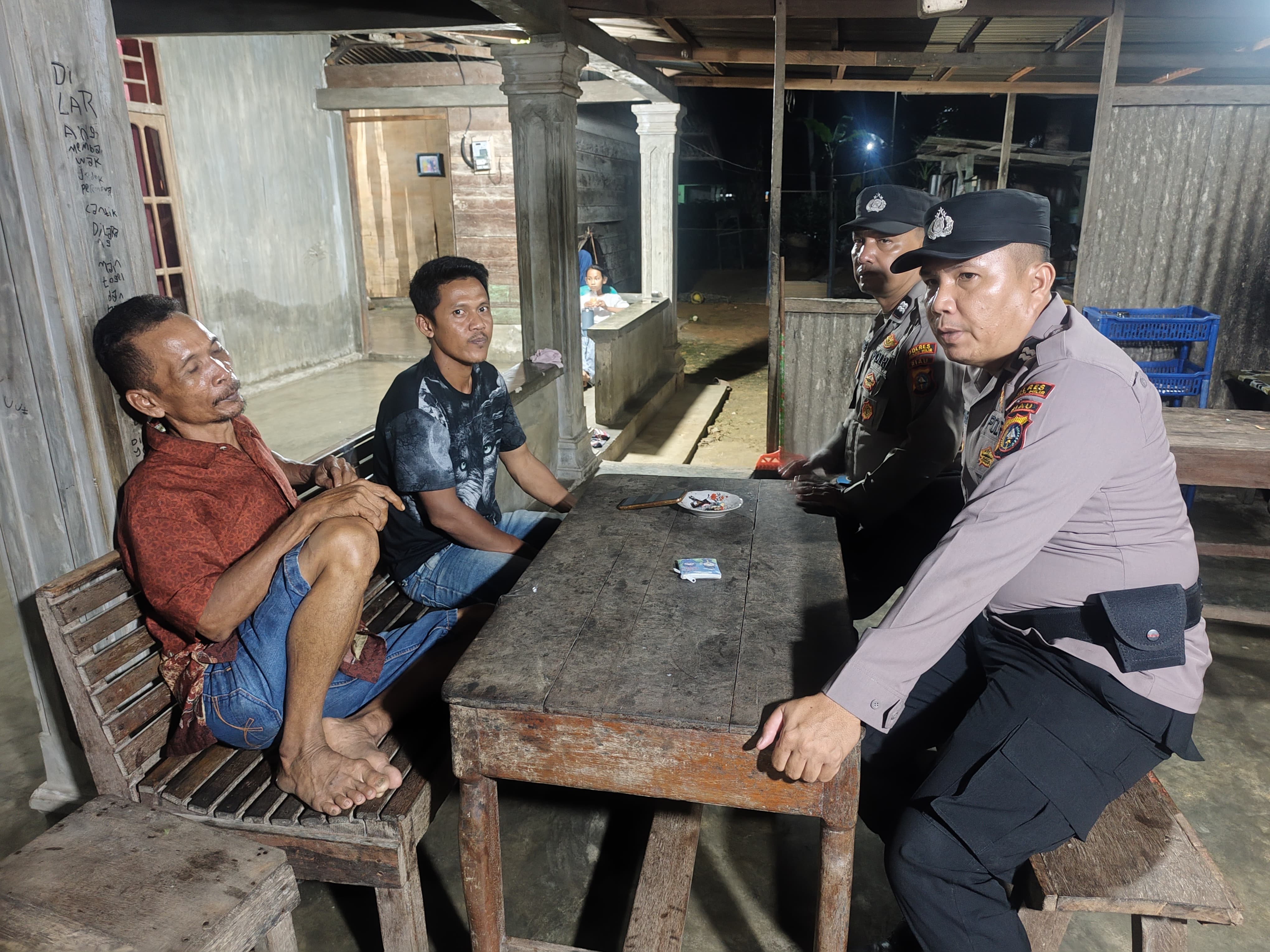 Polisi di Rohil Ajak Warga Bangko Pusako Aktifkan Lagi Satkamling untuk Jaga Keamanan