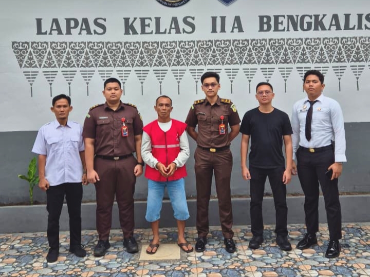 Kejari Bengkalis Tangkap Buron Kasus Korupsi HPT di Kedai Kopi