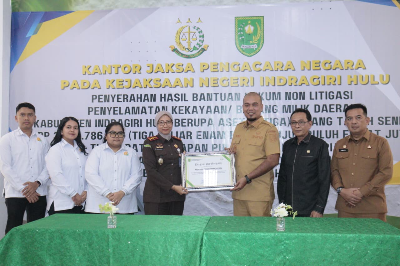 Pemkab Inhu Terima Kembali Aset Tanah Rp3,67 Miliar dari Kejari