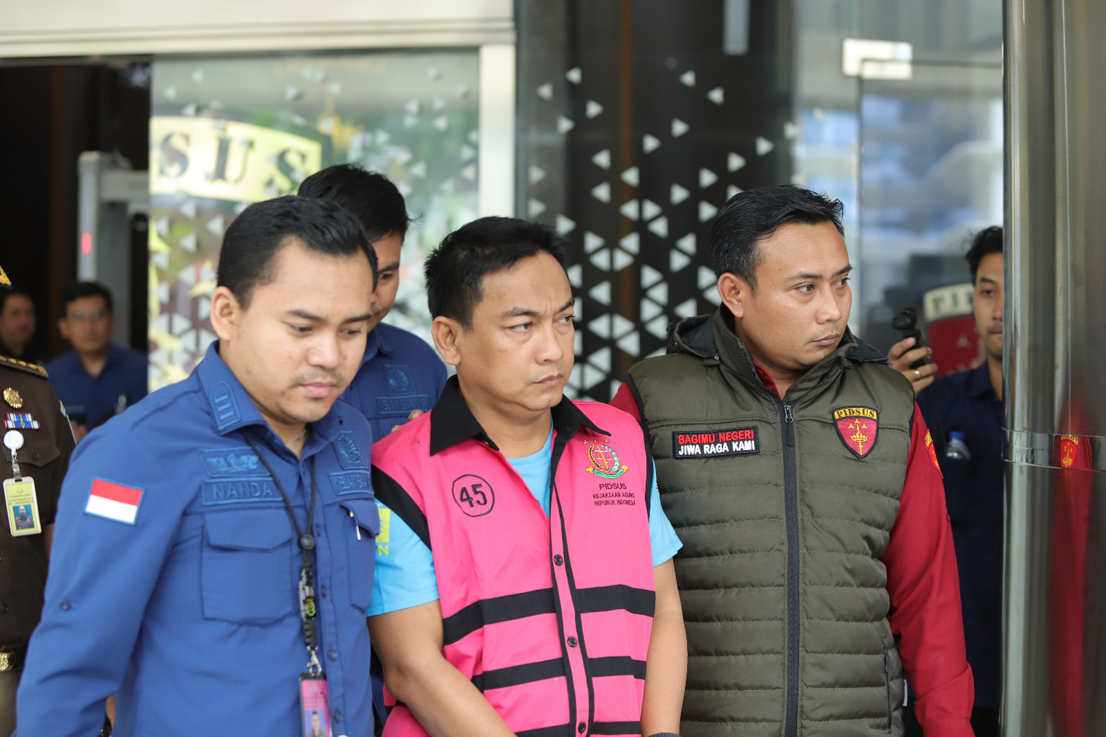 Baru 6 Hari Menjabat, Ketua Ombudsman Hery Susanto Jadi Tersangka Korupsi Tambang Nikel di Sultra 