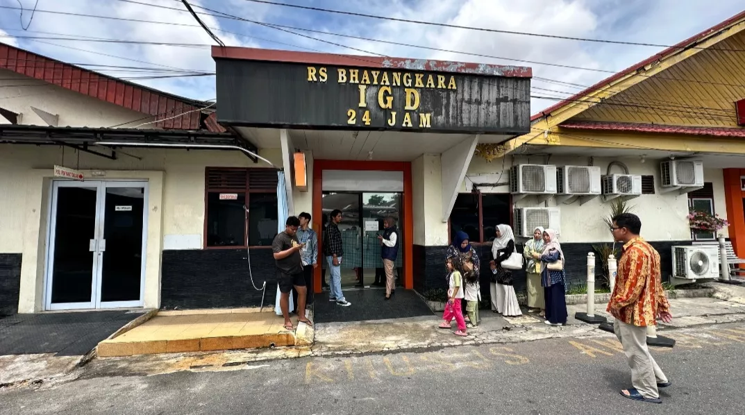 Begini Kondisi Fara Mahasiswi UIN Riau yang Dibacok di Kampus