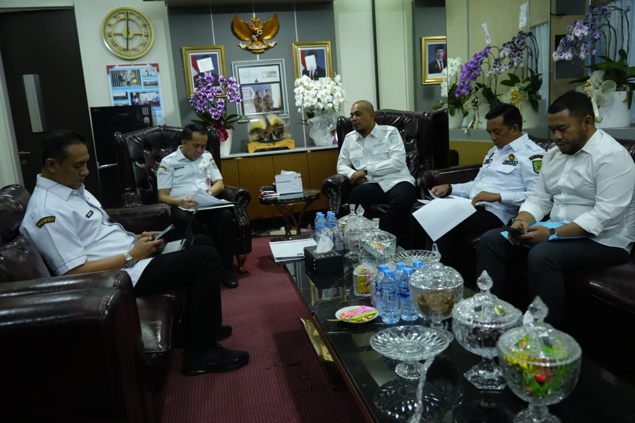 Bupati Inhu Jemput Solusi ke Kemendagri, Cari Jalan Keluar Tingkatkan PAD di Tengah Tekanan Fiskal
