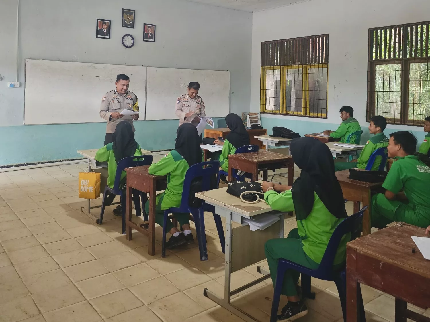 Polisi Sosialisasikan Penerimaan Polri 2026 di SMKN 1 Rimba Melintang, Seleksi Gratis