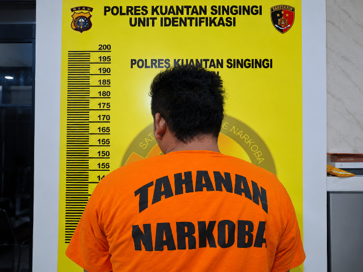 Berawal dari Laporan Warga, Polisi Bekuk Tersangka Pengedar Sabu di Kuansing