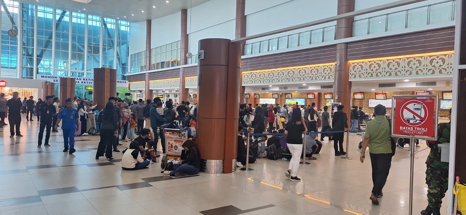 Arus Mudik-Balik Lebaran 2026 di Bandara SSK II Pekanbaru Tembus 218 Ribu Penumpang 