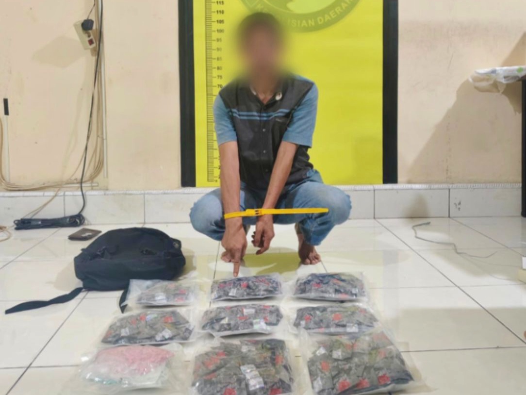 Residivis Narkoba Bawa 933 Ekstasi dan 300 Cartridge Etomidate Ditangkap di Pelalawan