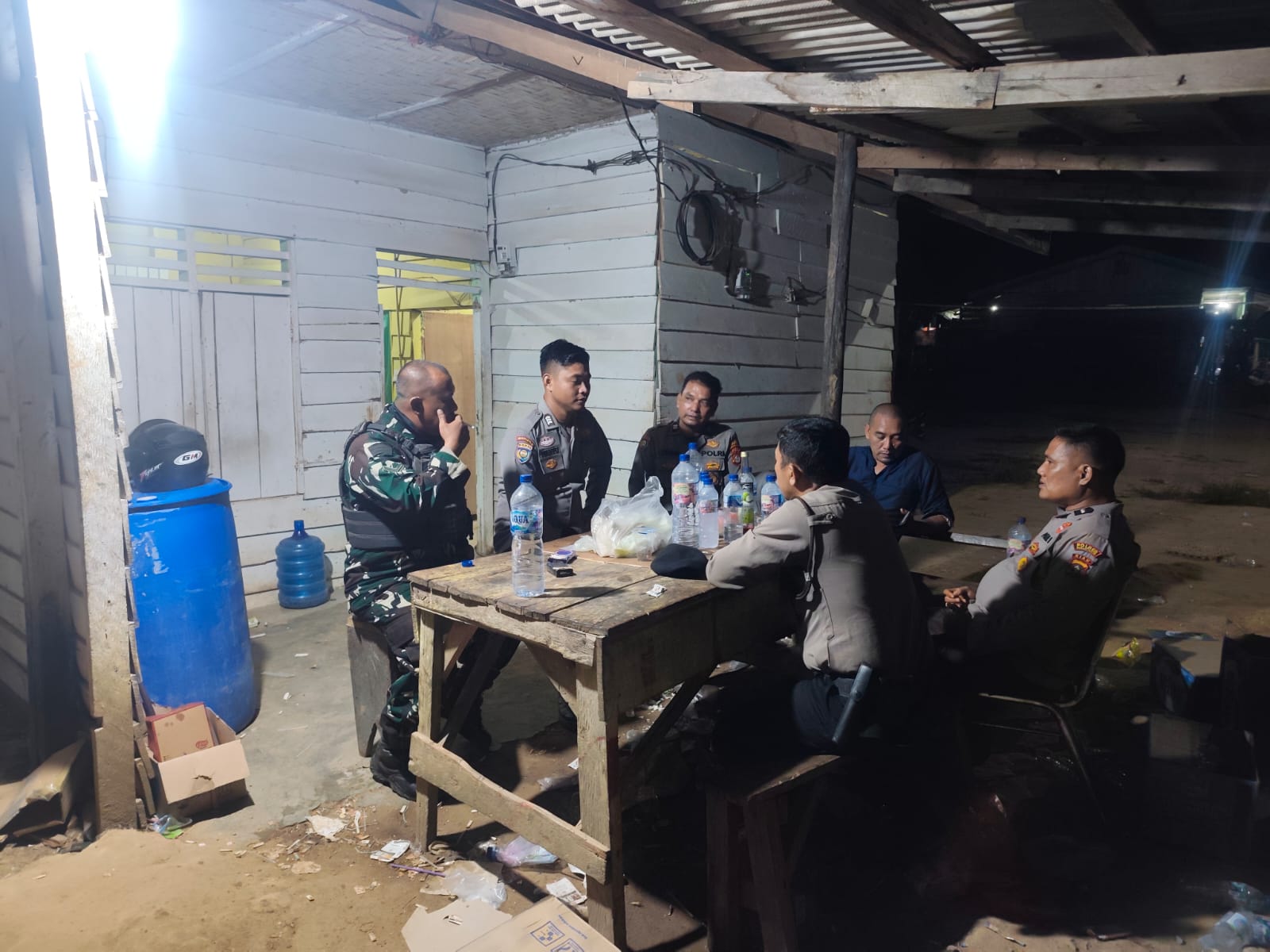 Jelang HUT RI ke-81, Polisi dan TNI Patroli Malam di Bangko Pusako