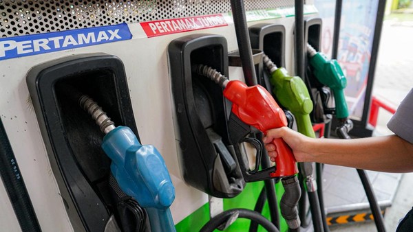 Mulai Hari Ini, Harga Pertamax di Riau Turun Jadi Rp16.650 per Liter