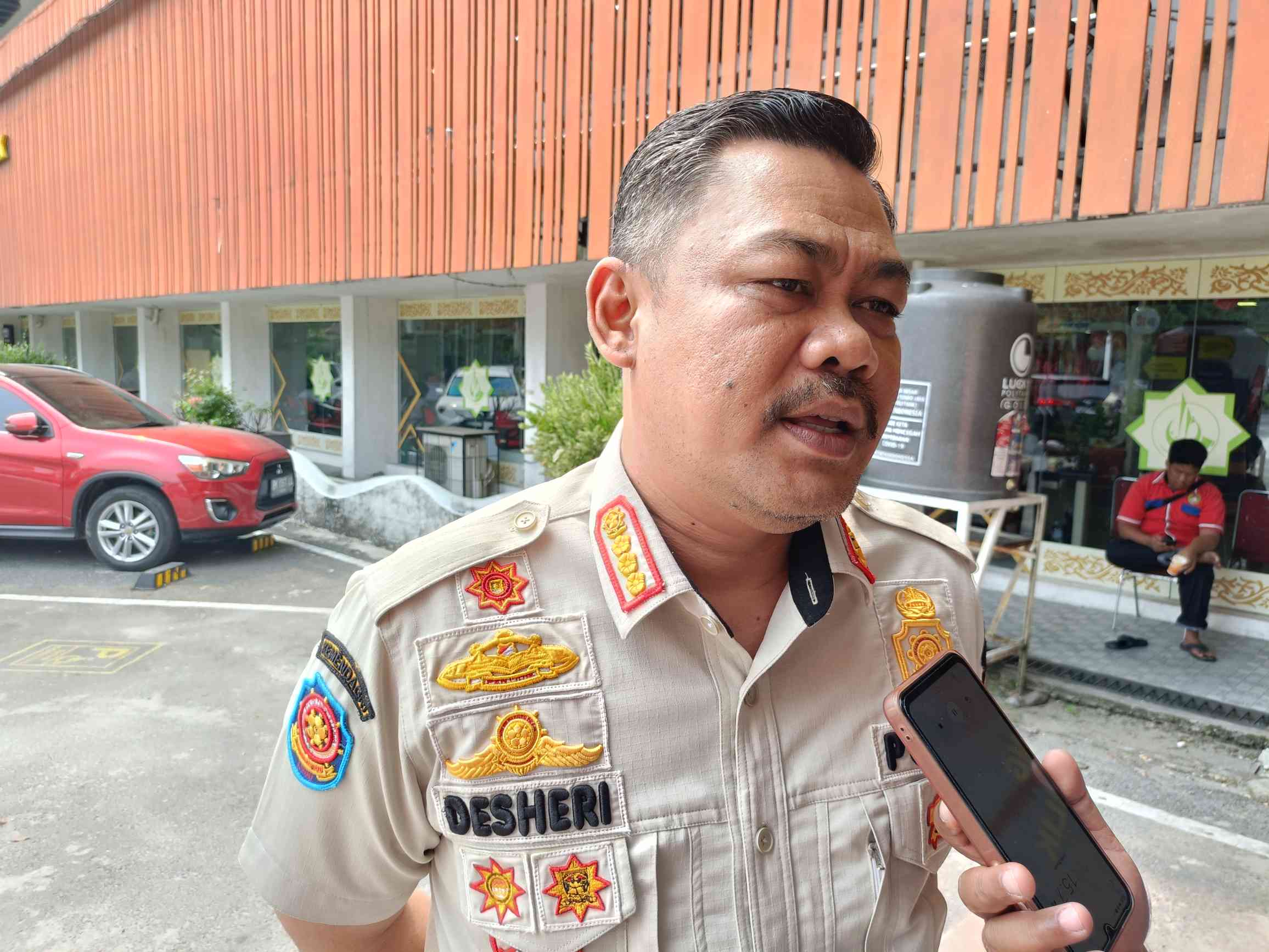 Belasan Bangunan Liar di Jalan Air Hitam Pekanbaru Segera Ditertibkan, Tutup Parit Picu Banjir
