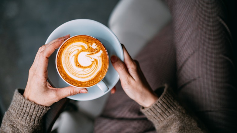 Bukan Kebetulan, Ini Alasan Kamu Sulit Lepas dari Kopi, Cokelat, dan Makanan Pedas