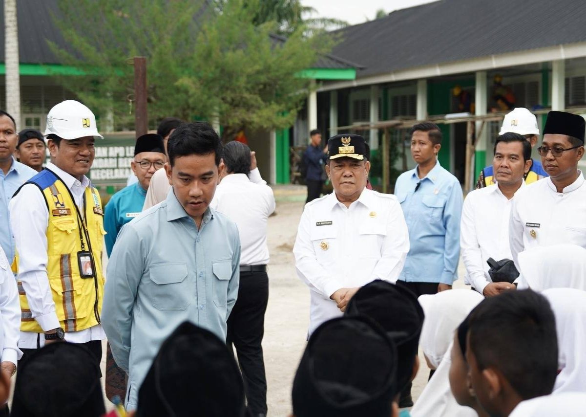 Komitmen Dukung Program Pemerintah Pusat, Plt Gubri Dampingi Kunker Wapres di Rohil