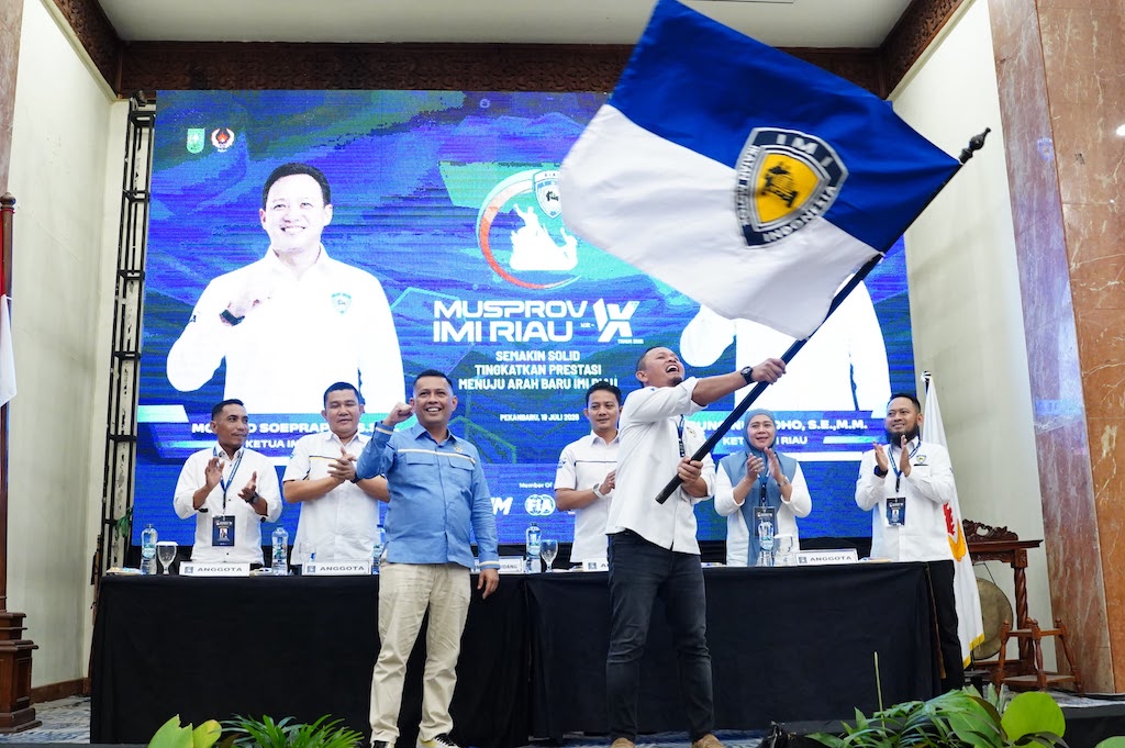 Mantan Pembalap Nasional, Wako Pekanbaru Agung Nugroho Kembali Pimpin IMI Riau Periode Keempat