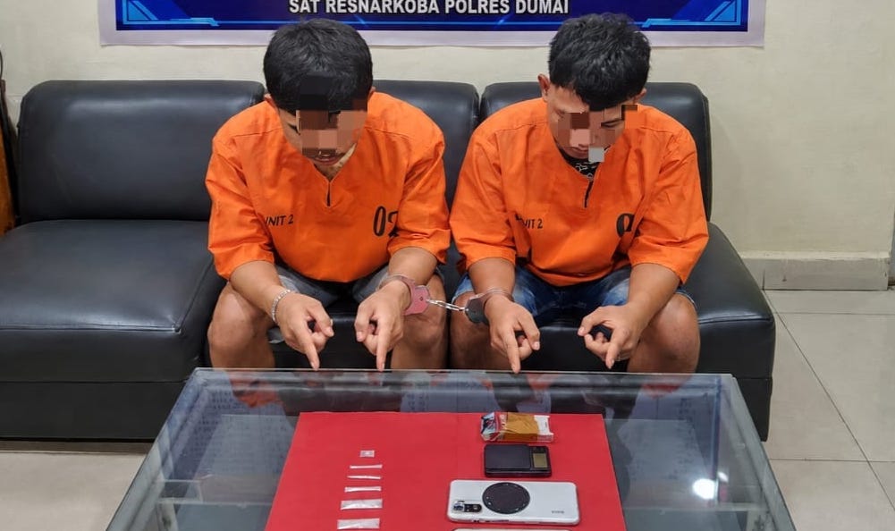 Dua Remaja di Dumai Diamankan, Polisi Sita Enam Paket Diduga Sabu