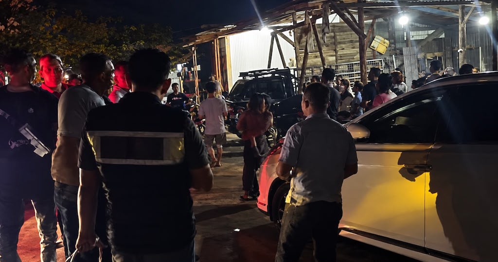 Polda Riau Gerebek Gudang Solar Ilegal di Kampar, Sempat Dihalangi Warga