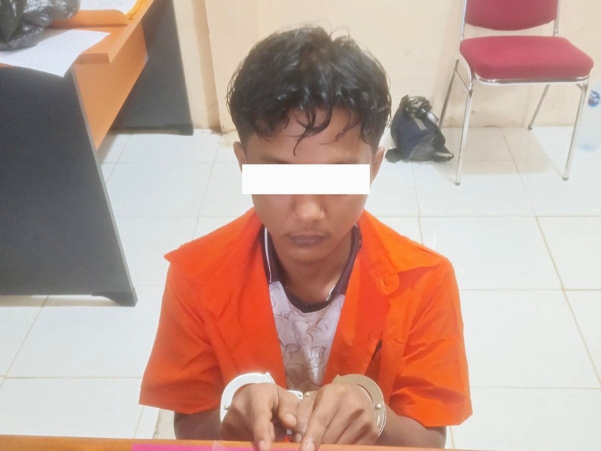 Pemuda di Siak Kecil Ditangkap dengan Empat Paket Diduga Sabu